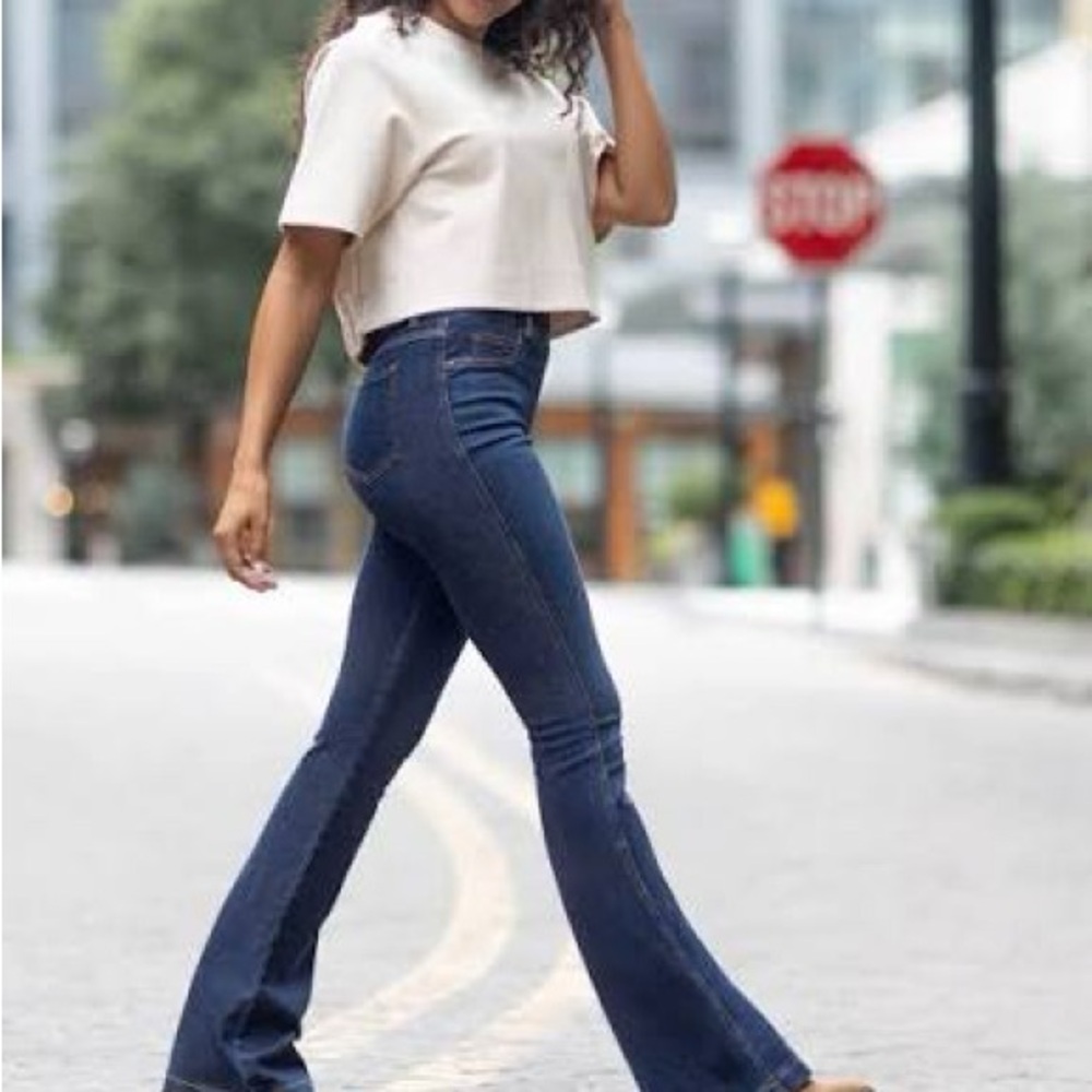 NWT SPANX Midnight Shade Flare Jeans Large Tall